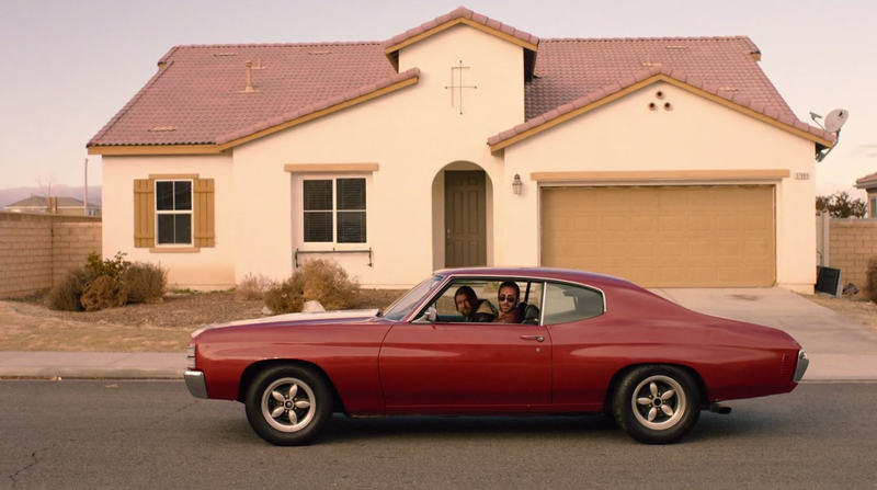 A red muscle car. (Screenshot: Twin Peaks)